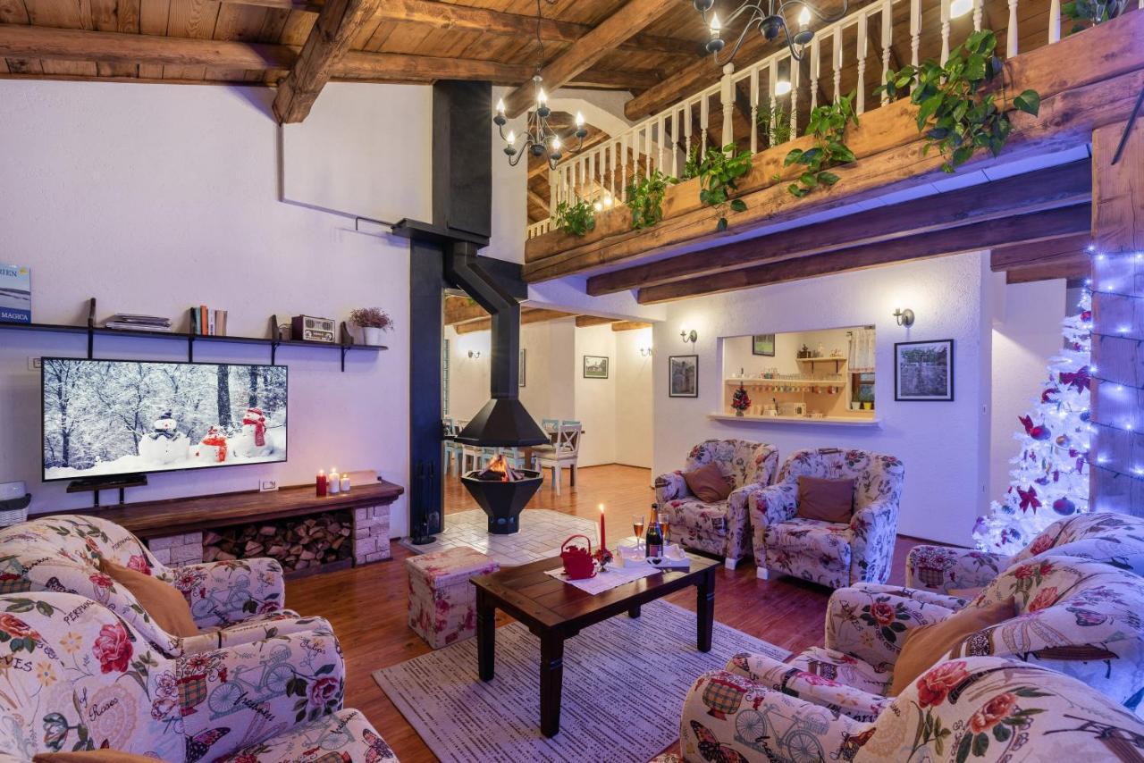 Family Villa Lipica With Private Pool And Jacuzzi Pazin Exterior photo